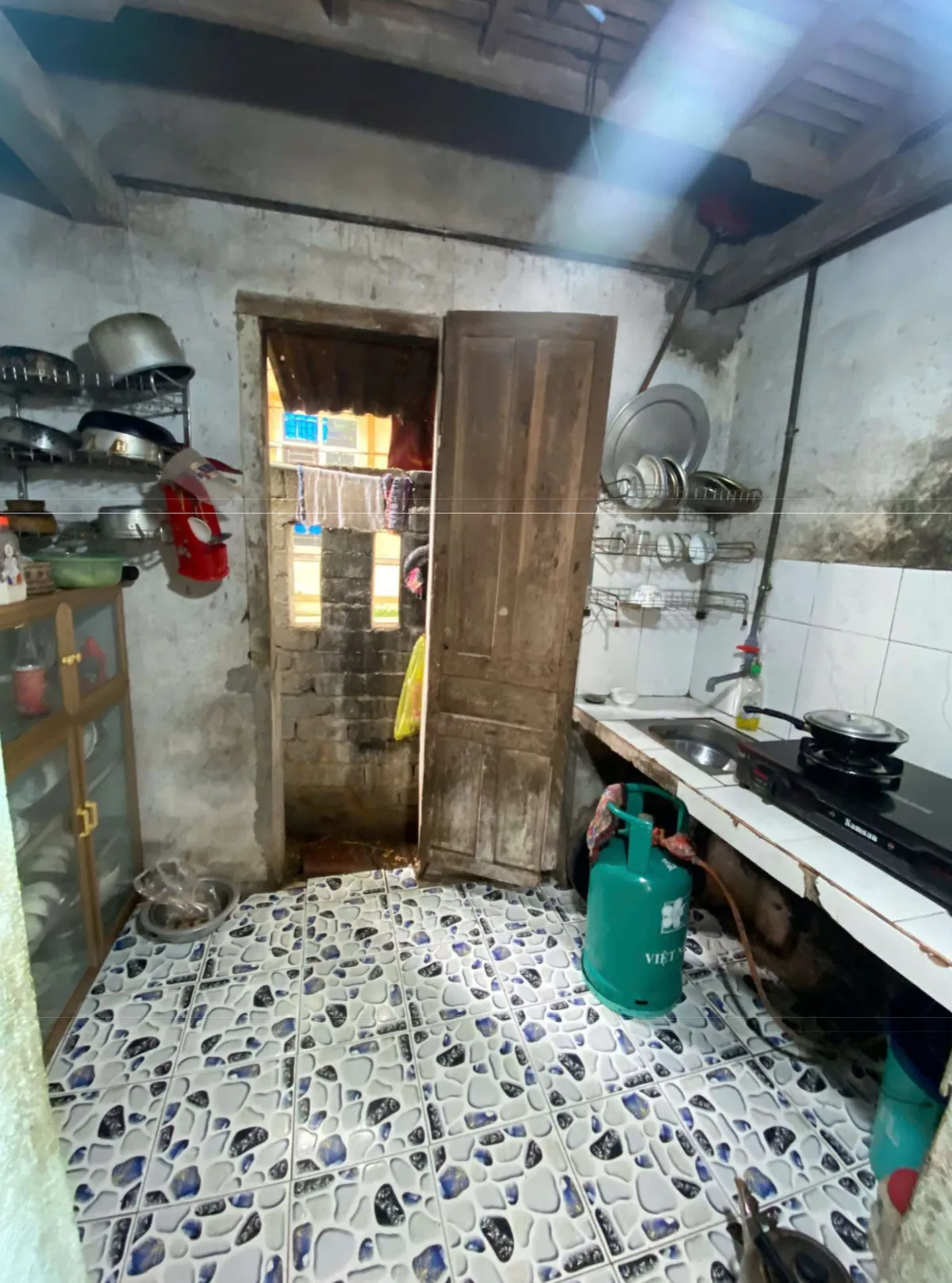 Chi phí cao - rào cản của những trái tim bé nhỏ - Ảnh 2.