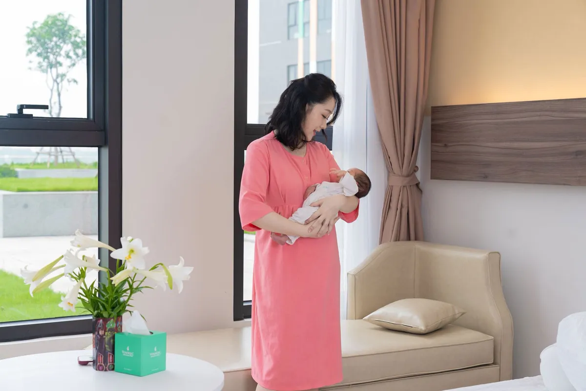 MC Thu Hà chia sẻ tin vui, nhạc sĩ Trần Tiến chúc mừng ca sĩ Tùng Dương - Ảnh 1.