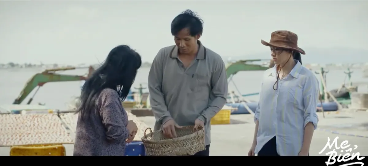 Mẹ biển - Tập 47: Biển cố gắng giúp mẹ khôi phục trí nhớ - Ảnh 4. Mẹ biển - Tập 47: Biển cố gắng giúp mẹ khôi phục trí nhớ - Ảnh 4.
