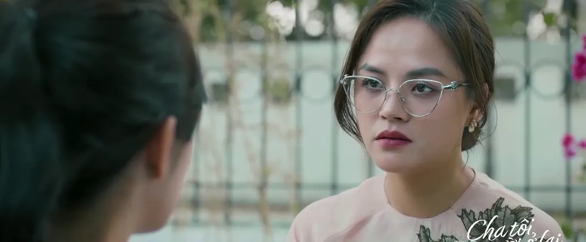 Cha tôi, người ở lại - Tập 45: Bà Liên ra đi, bố Bình đón cô Quyên về chung nhà - Ảnh 2. Cha tôi, người ở lại - Tập 45: Bà Liên ra đi, bố Bình đón cô Quyên về chung nhà - Ảnh 2.