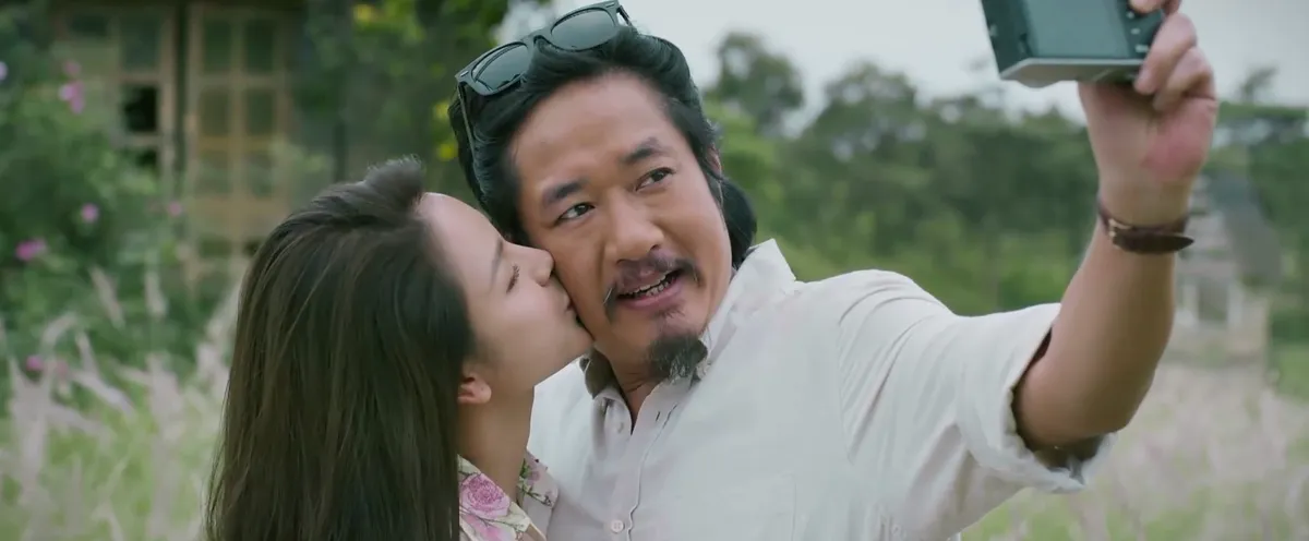 Cha tôi, người ở lại - Tập 45: Kết phim viên mãn, đại gia đình sum vầy hạnh phúc - Ảnh 4. Cha tôi, người ở lại - Tập 45: Kết phim viên mãn, đại gia đình sum vầy hạnh phúc - Ảnh 4.