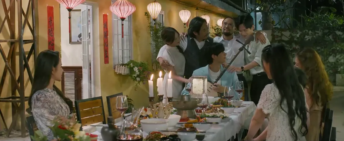 Cha tôi, người ở lại - Tập 45: Kết phim viên mãn, đại gia đình sum vầy hạnh phúc - Ảnh 6. Cha tôi, người ở lại - Tập 45: Kết phim viên mãn, đại gia đình sum vầy hạnh phúc - Ảnh 6.