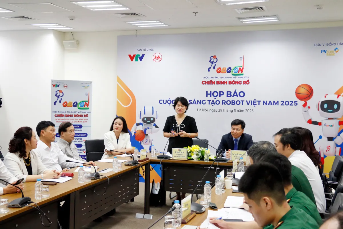 Robocon Việt Nam 2025: Cuộc so tài giữa những cầu thủ robot trên sân bóng rổ công nghệ - Ảnh 4.