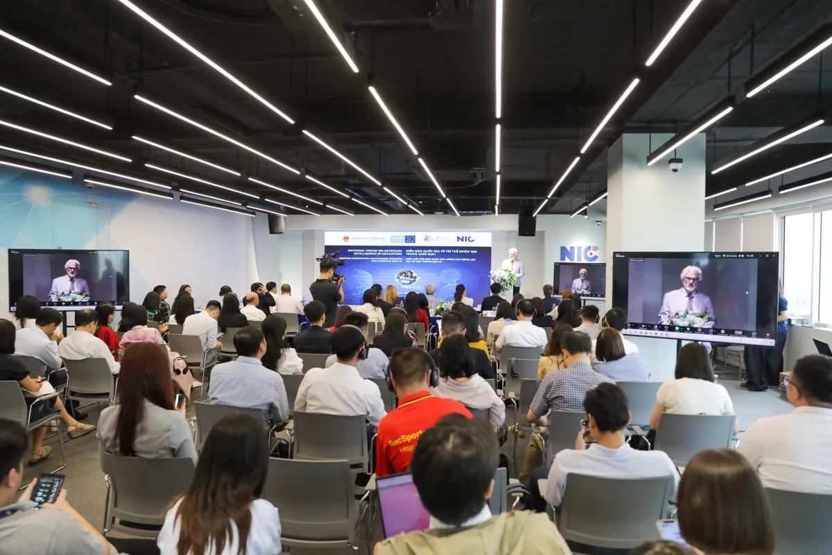 Nâng cao năng lực dạy và học thông qua trí tuệ nhân tạo  - Ảnh 1.