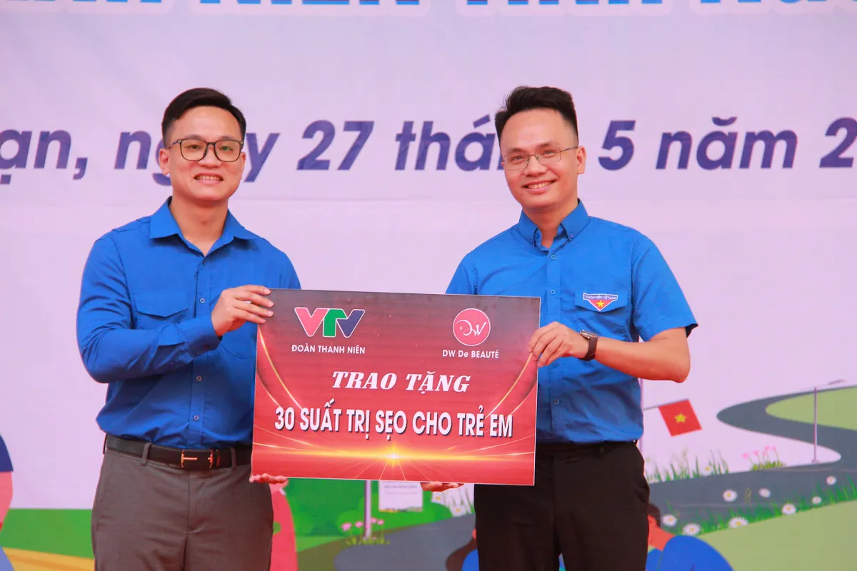 Ra quân Chiến dịch Thanh niên tình nguyện hè - Ảnh 3.