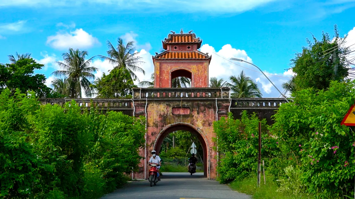 Thành cổ Diên Khánh: Hướng tới Di tích quốc gia đặc biệt, đánh thức tiềm năng du lịch văn hóa - Ảnh 4.