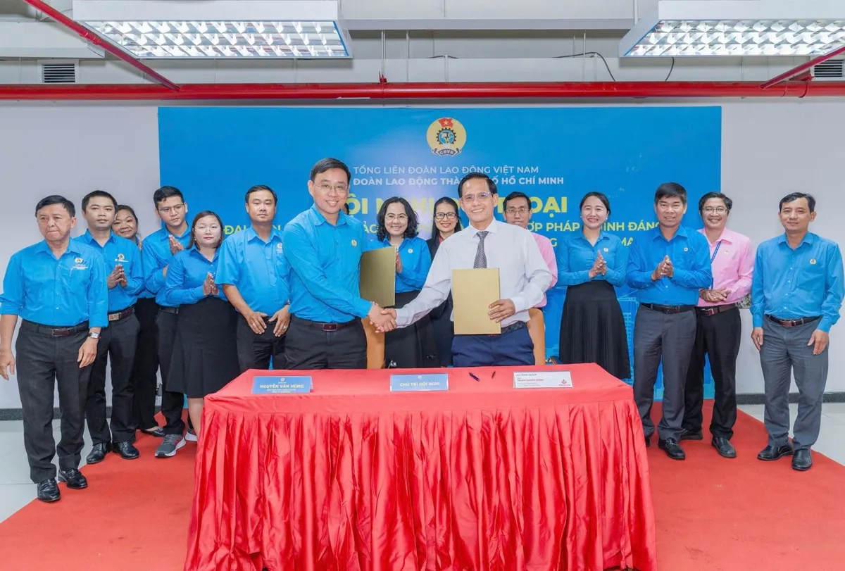 Tăng cường đối thoại để từng bước xây dựng quan hệ lao động hài hòa, ổn định - Ảnh 2.