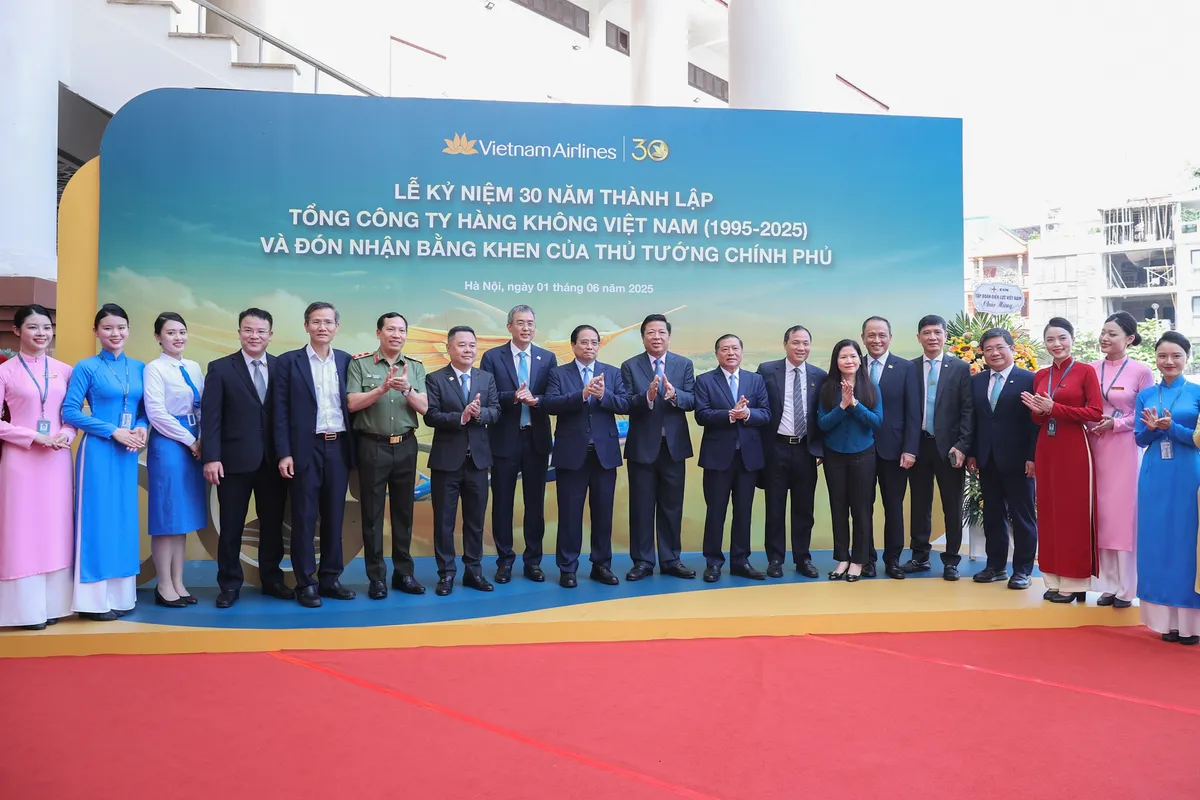 Thủ tướng Phạm Minh Chính: Hàng không Việt Nam bay tới đâu, biên giới mềm của Việt Nam tới đó - Ảnh 6.
