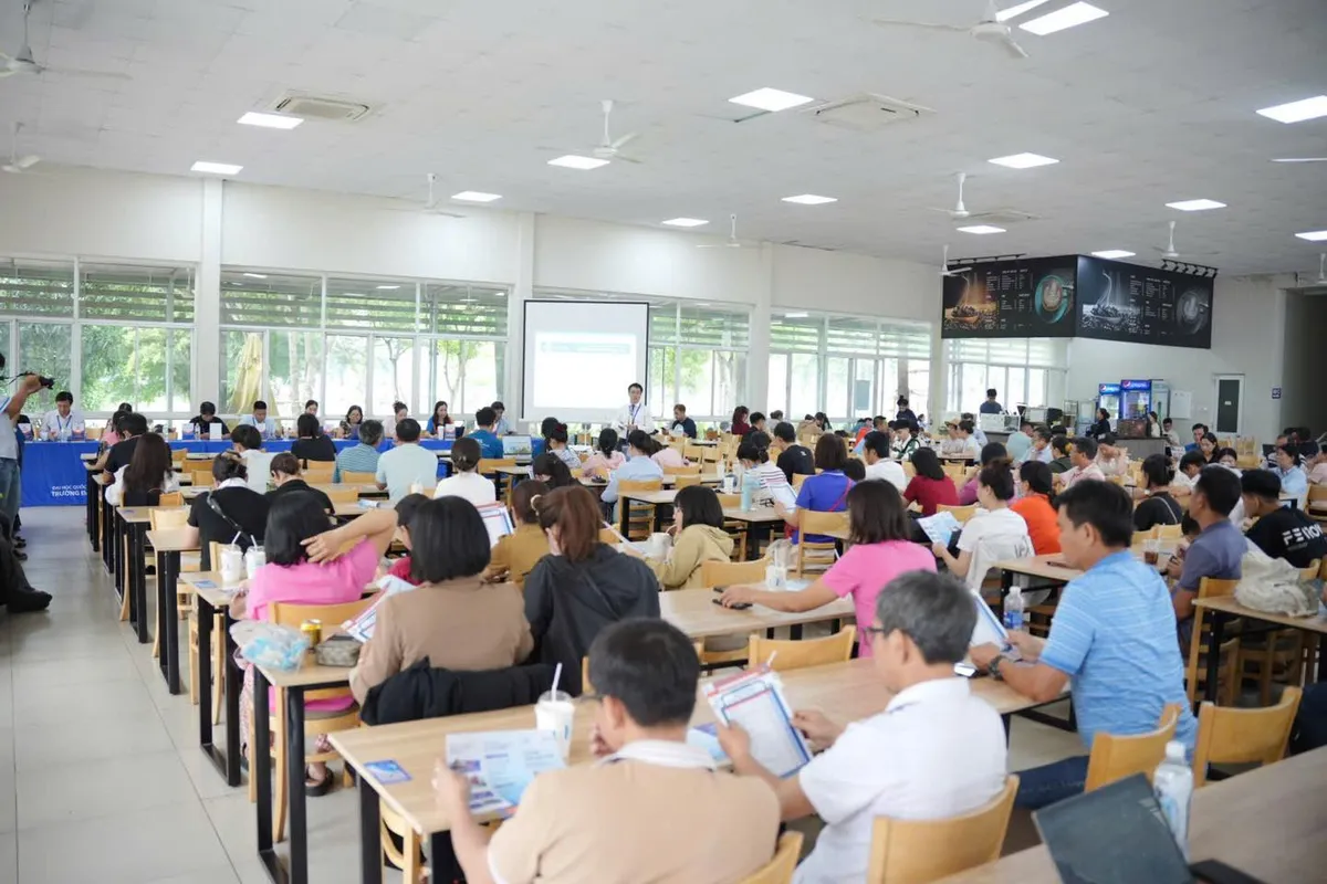 Hơn 92.000 thí sinh thi đánh giá năng lực đợt 2, kết quả nào được chọn để xét tuyển đại học? - Ảnh 4.