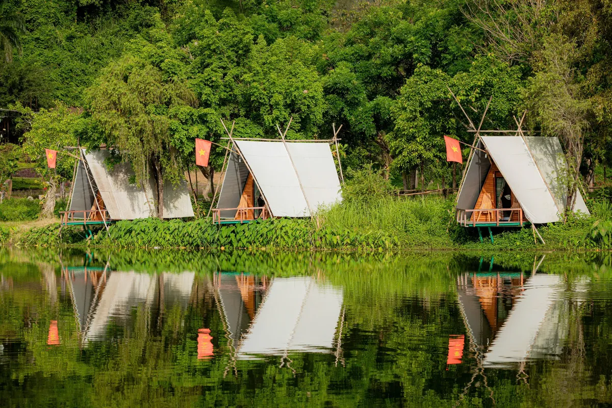 Khánh Hòa công bố Bộ tiêu chí Du lịch xanh - Ảnh 2.