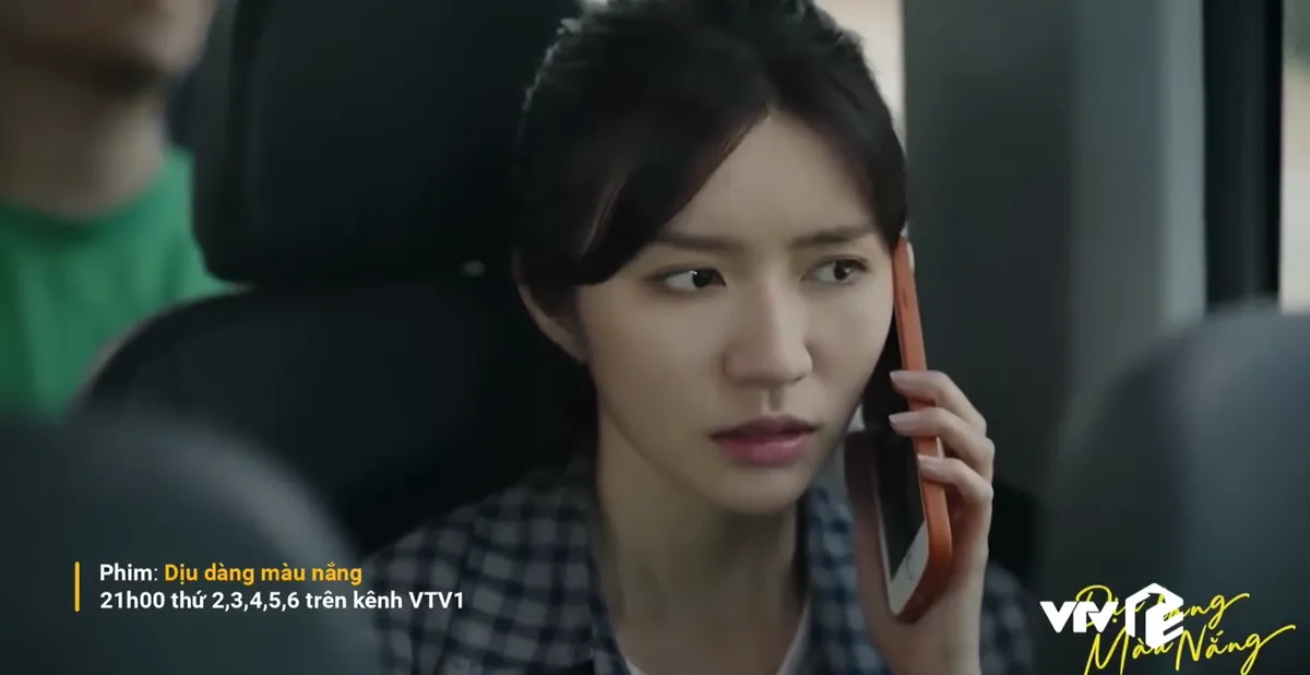 Dịu dàng màu nắng - Tập 1: Xuân mất tiền, Lan Anh về muộn trong ngày sinh nhật - Ảnh 1. Dịu dàng màu nắng - Tập 1: Xuân mất tiền, Lan Anh về muộn trong ngày sinh nhật - Ảnh 1.
