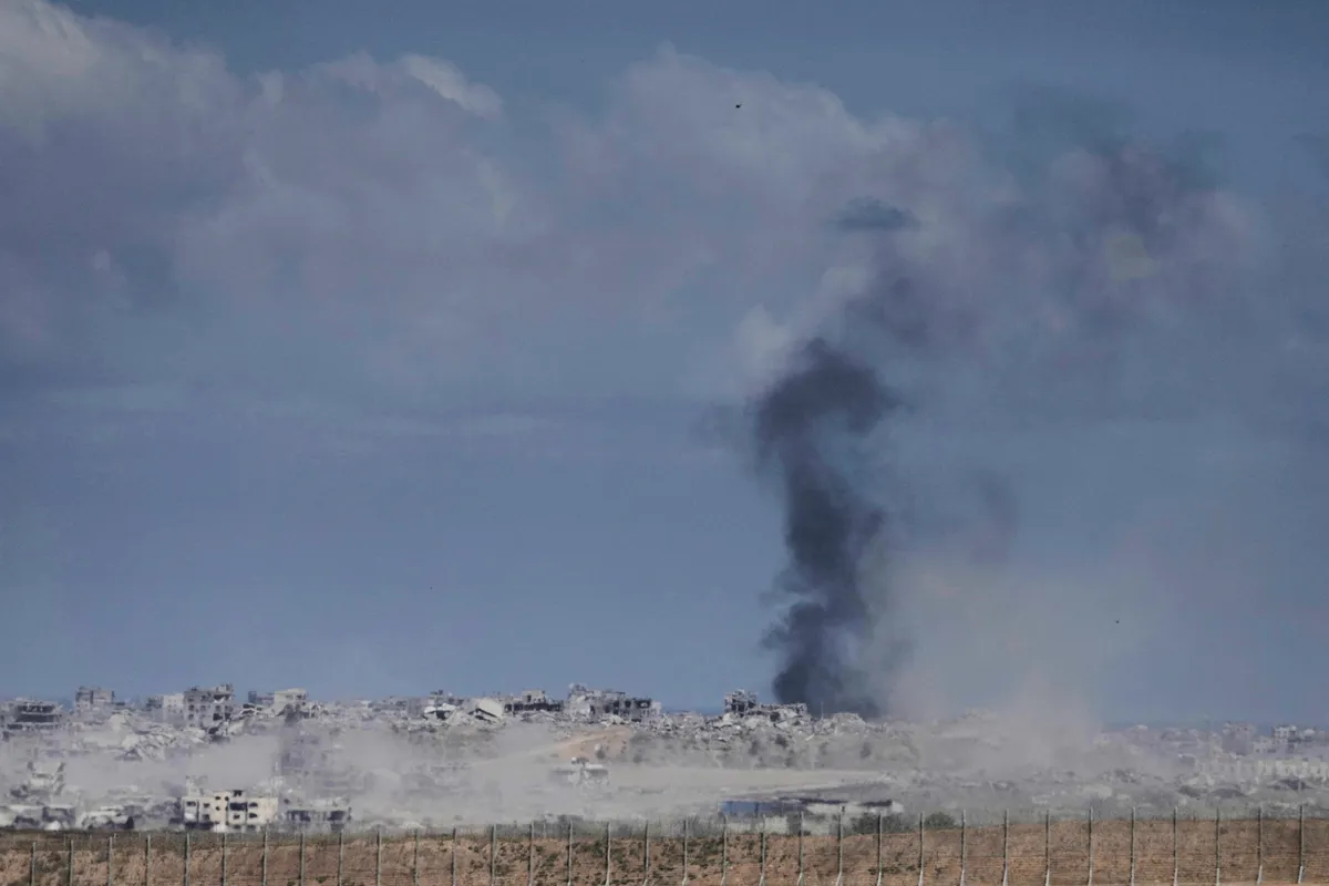 Israel phủ nhận bắn vào dân thường ở Gaza - Ảnh 1.