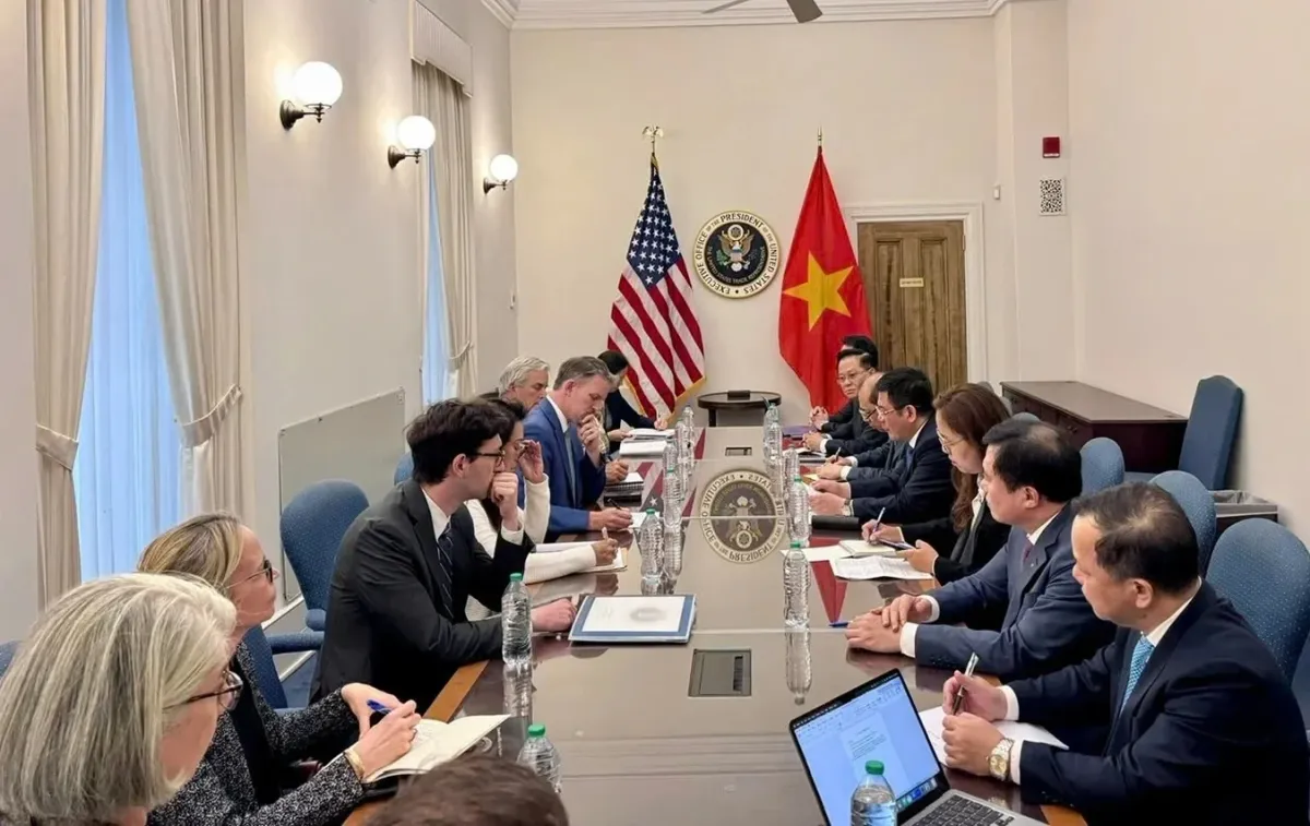 Mỹ đưa ra yêu cầu “khắt khe” với Việt Nam trong đàm phán thuế quan Mỹ đưa ra yêu cầu “khắt khe” với Việt Nam trong đàm phán thuế quan