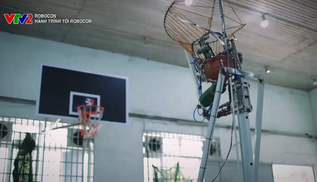 Trường Đại học Lạc Hồng sẵn sàng chinh phục Robocon 2025 - Ảnh 1.