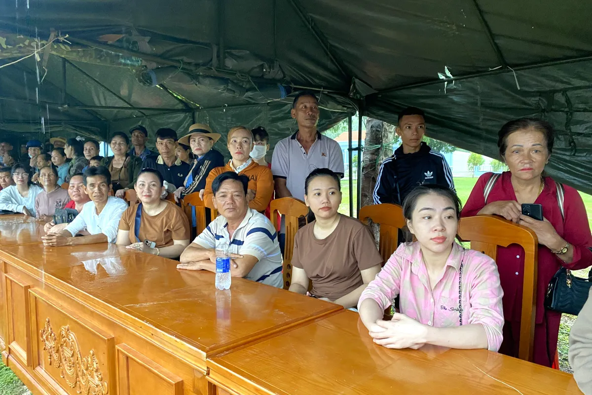 Chiến sĩ hải quân mới tuyên thệ dưới Quân kỳ Quyết thắng - Ảnh 8.