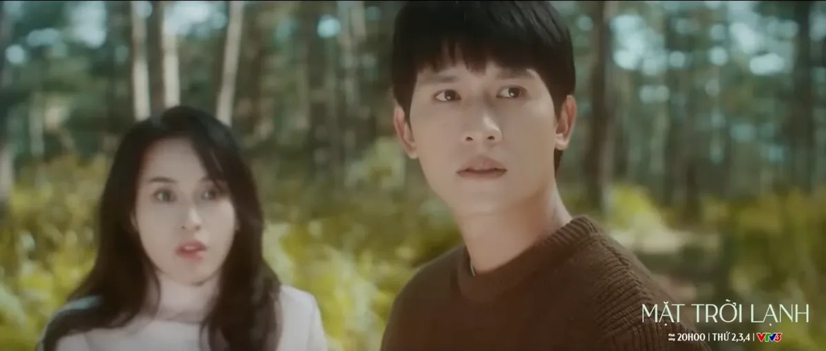 Mặt trời lạnh - Tập 3: Ẩu đả tại khu đất tranh chấp, cô gái bị phá hỏng máy ảnh - Ảnh 5. Mặt trời lạnh - Tập 3: Ẩu đả tại khu đất tranh chấp, cô gái bị phá hỏng máy ảnh - Ảnh 5.