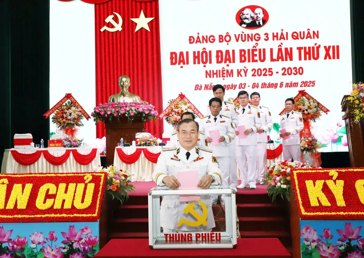 Vùng 3 Hải quân: Quyết tâm xây dựng lực lượng chính quy, tinh nhuệ, hiện đại - Ảnh 4.