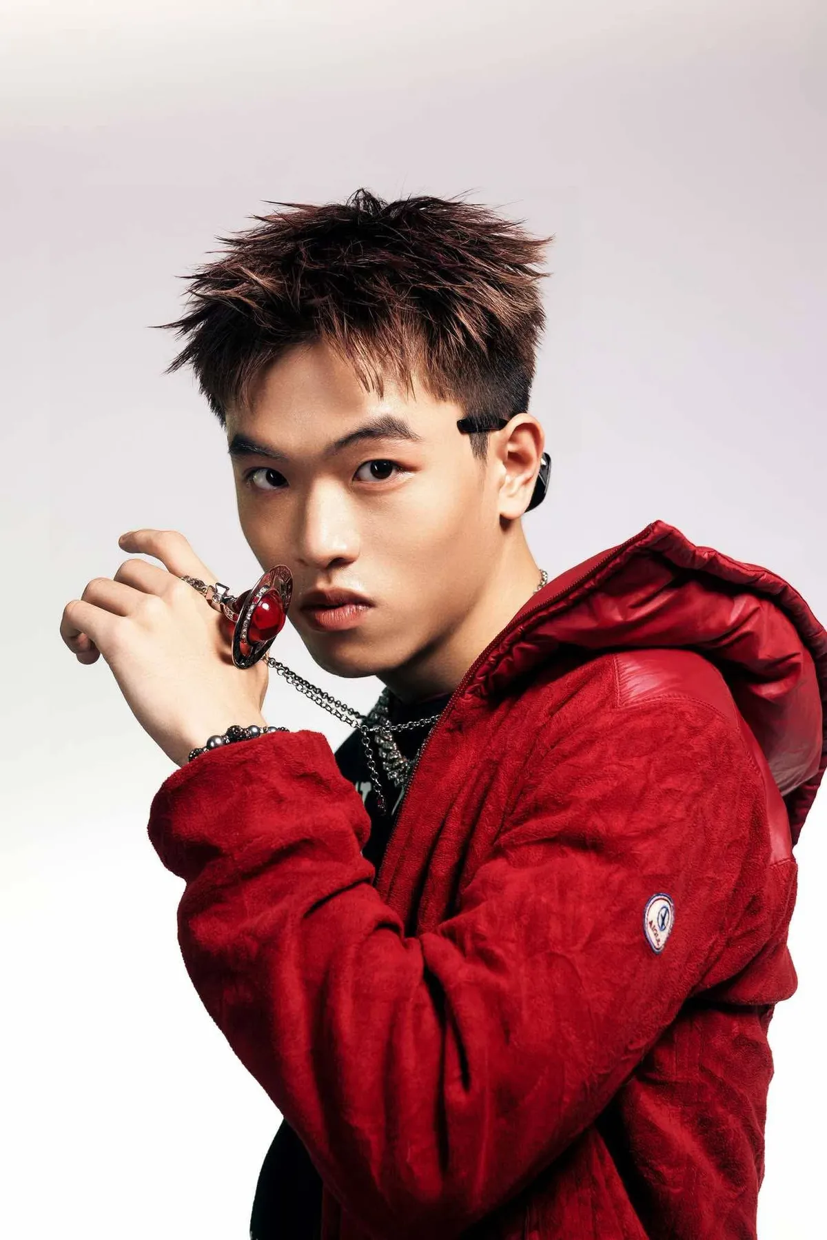 Nón vàng Rap Việt tung album đầu tay, trở lại đường đua âm nhạc - Ảnh 2.