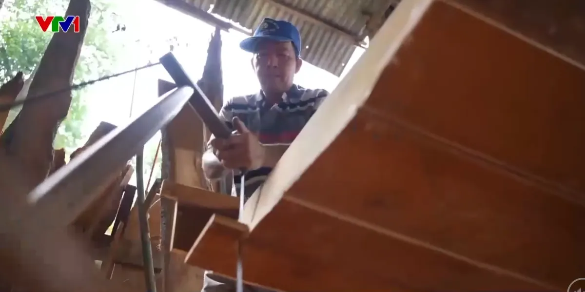 Giữ gìn nghề mộc nơi miền Tây sông nước - Ảnh 1. Giữ gìn nghề mộc nơi miền Tây sông nước - Ảnh 1.