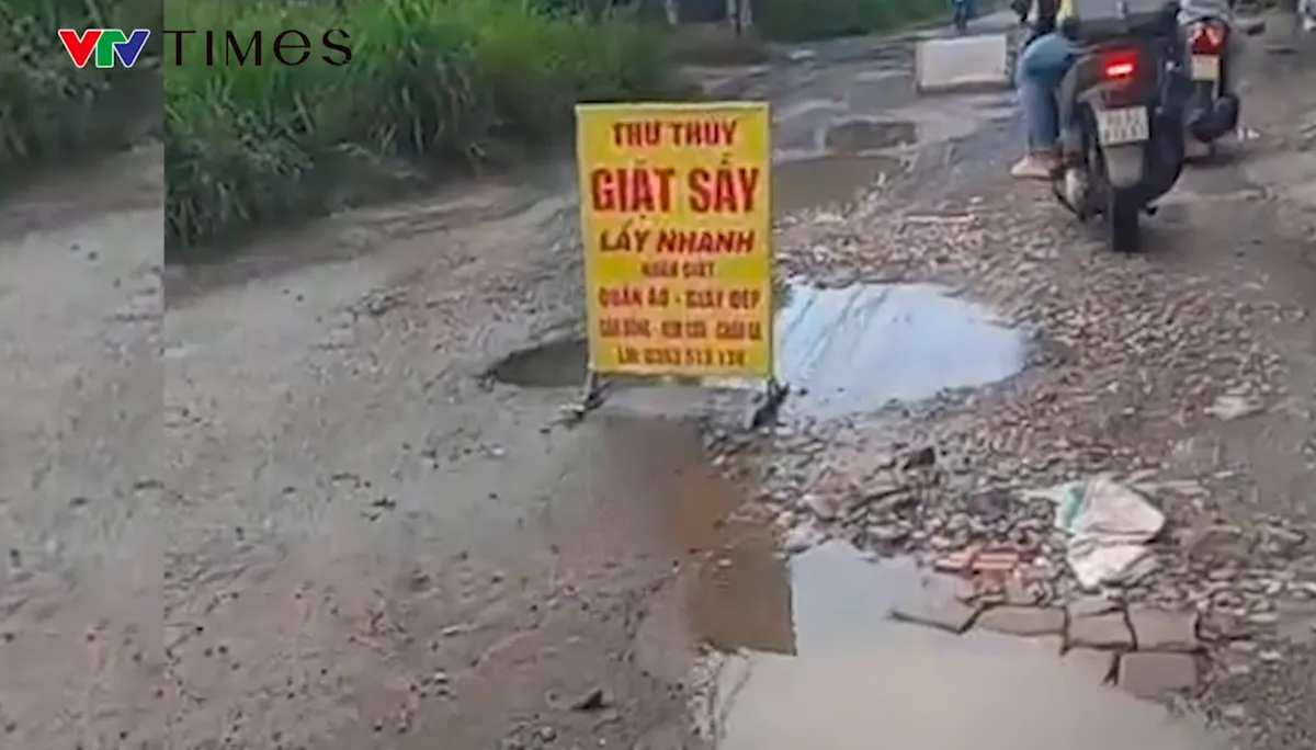 Đồng Nai: Ổ voi, ổ gà rình rập người đi đường - Ảnh 11.
