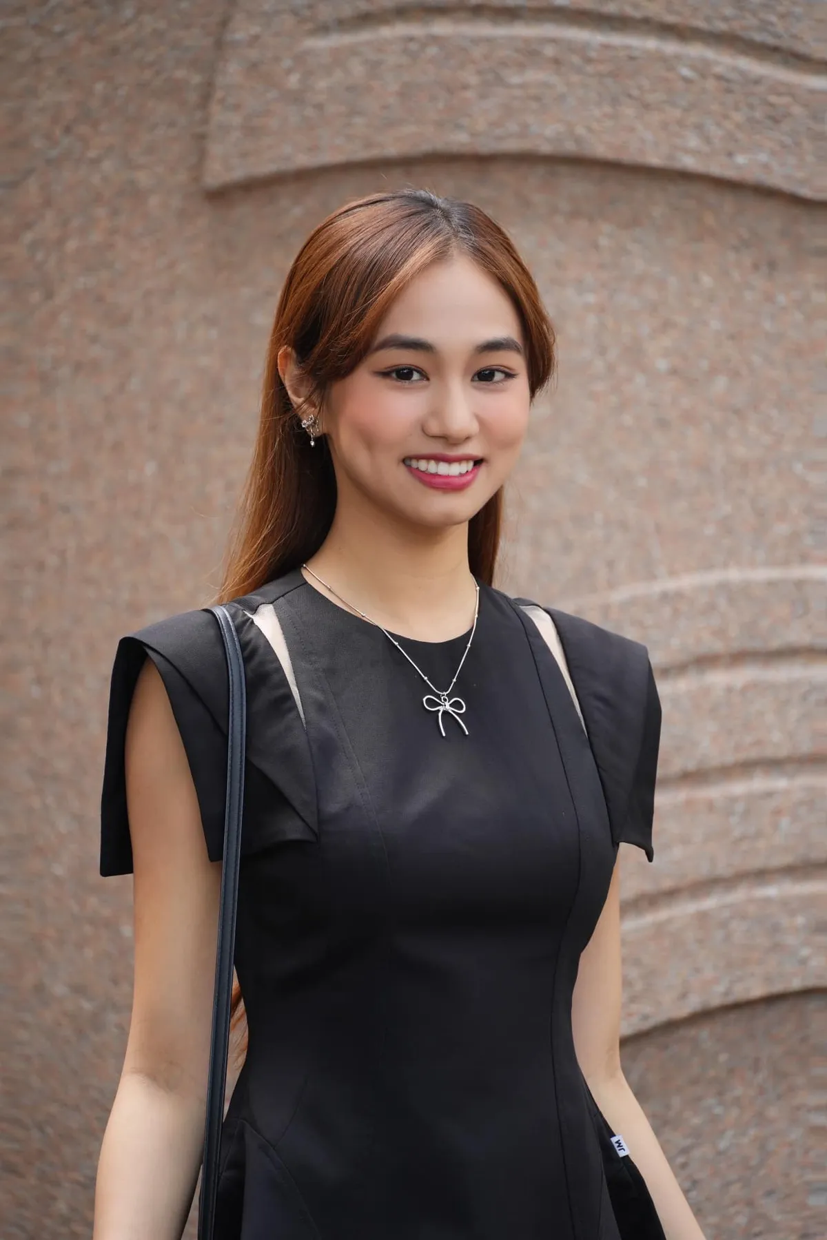 Diễn viên Ngân Hòa chiến đấu với bệnh suy thận khi mới 29 tuổi - Ảnh 2.