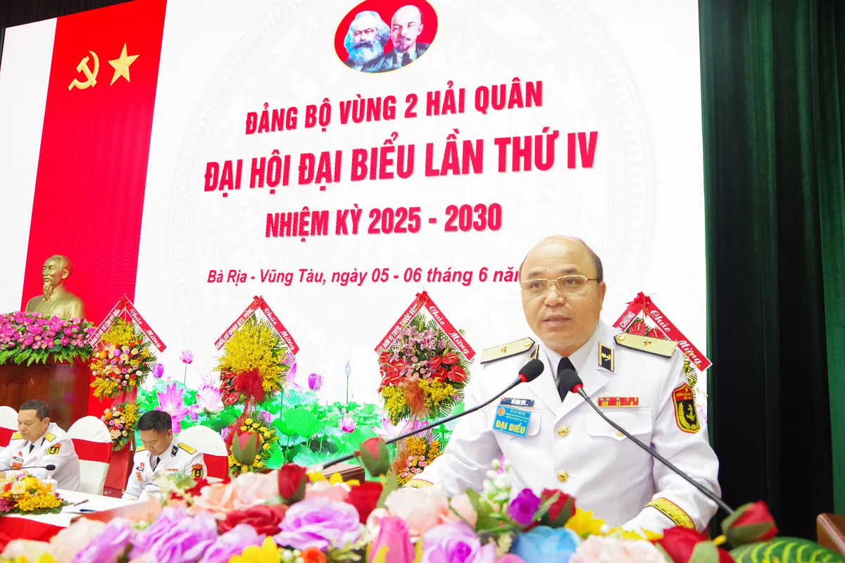 Đảng bộ Vùng 2 Hải quân: Nâng cao sức chiến đấu, bảo vệ vững chắc chủ quyền biển đảo - Ảnh 5.