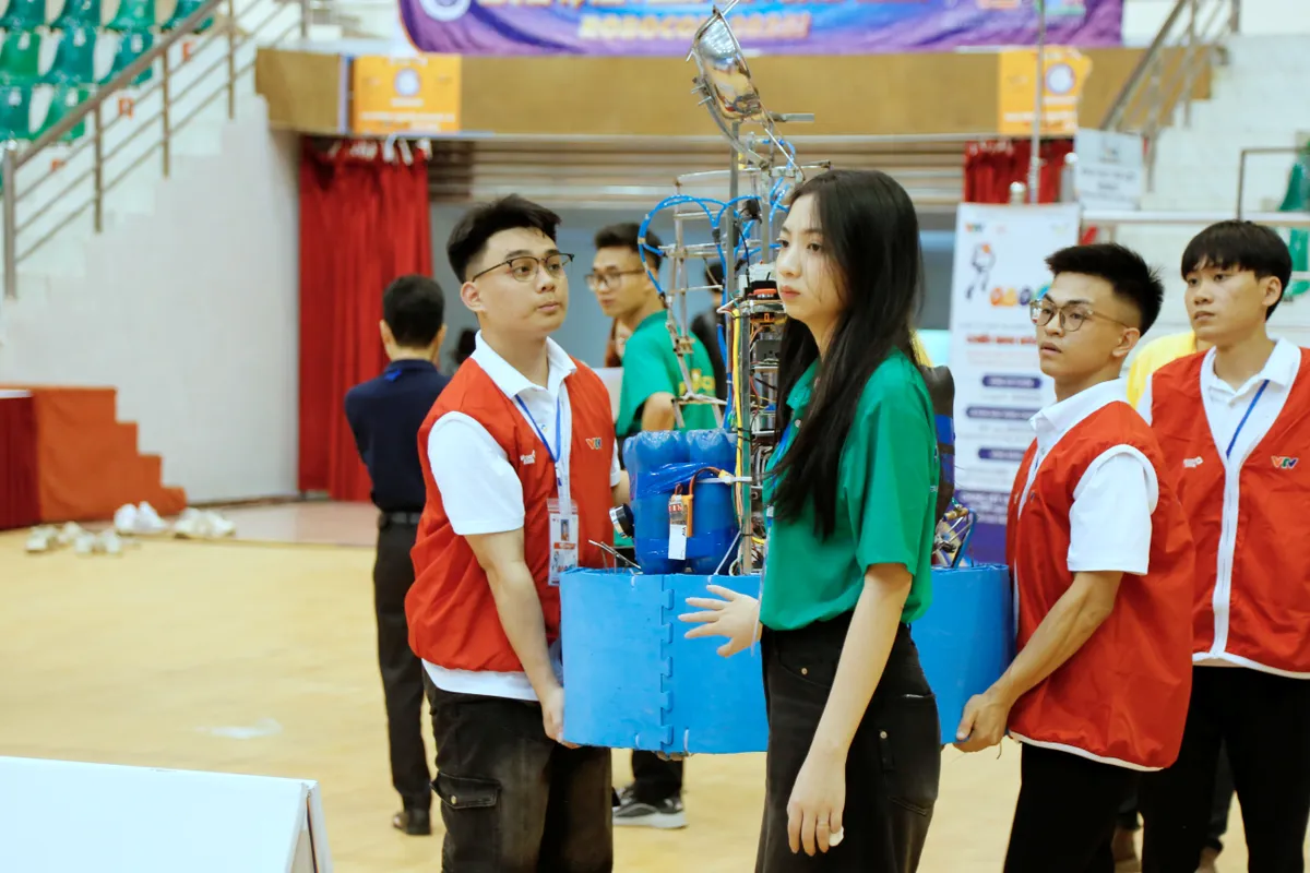 Robocon Việt Nam 2025: Các đội mạnh trở lại đầy ấn tượng tại vòng sơ tuyển - Ảnh 26.