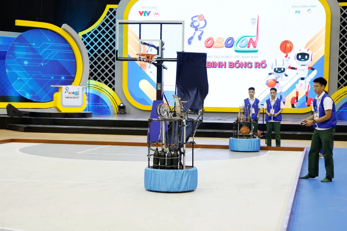 Robocon Việt Nam 2025: Các đội mạnh trở lại đầy ấn tượng tại vòng sơ tuyển - Ảnh 29.