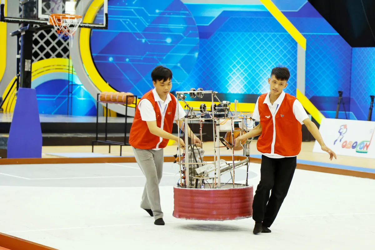 Robocon Việt Nam 2025: Các đội mạnh trở lại đầy ấn tượng tại vòng sơ tuyển - Ảnh 23.