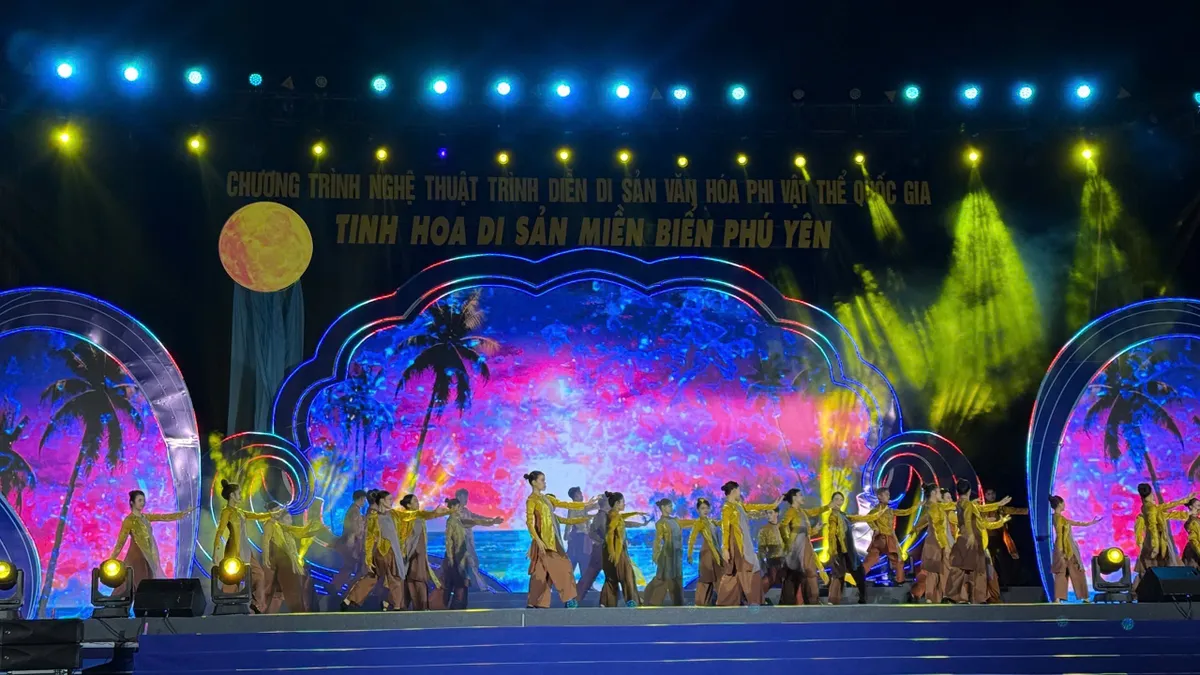 Gắn kết di sản lễ hội cầu ngư với phát triển du lịch - Đòn bẩy kích cầu cho Phú Yên - Ảnh 5. Gắn kết di sản lễ hội cầu ngư với phát triển du lịch - Đòn bẩy kích cầu cho Phú Yên - Ảnh 5.