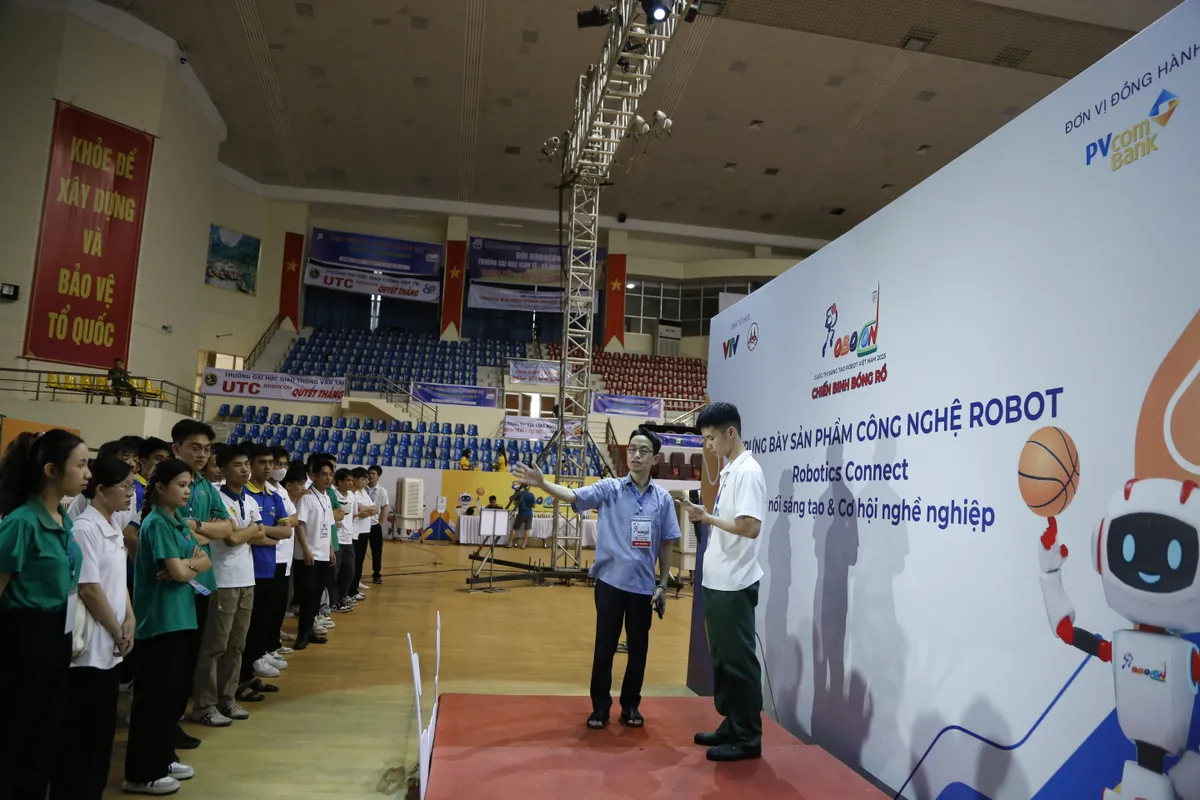 Sẵn sàng cho vòng chung kết Robocon Việt Nam 2025 - Ảnh 5.