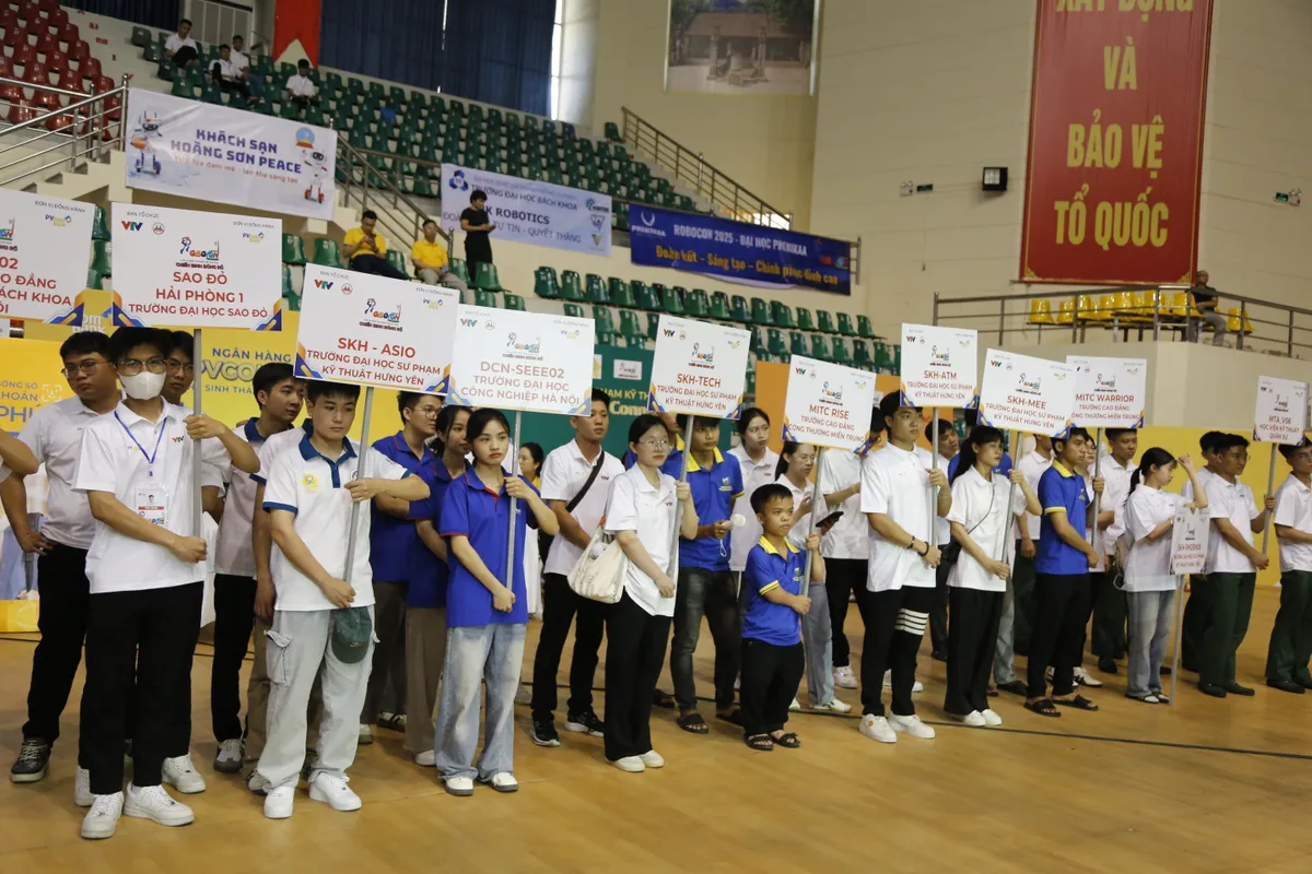 Sẵn sàng cho vòng chung kết Robocon Việt Nam 2025 - Ảnh 10.