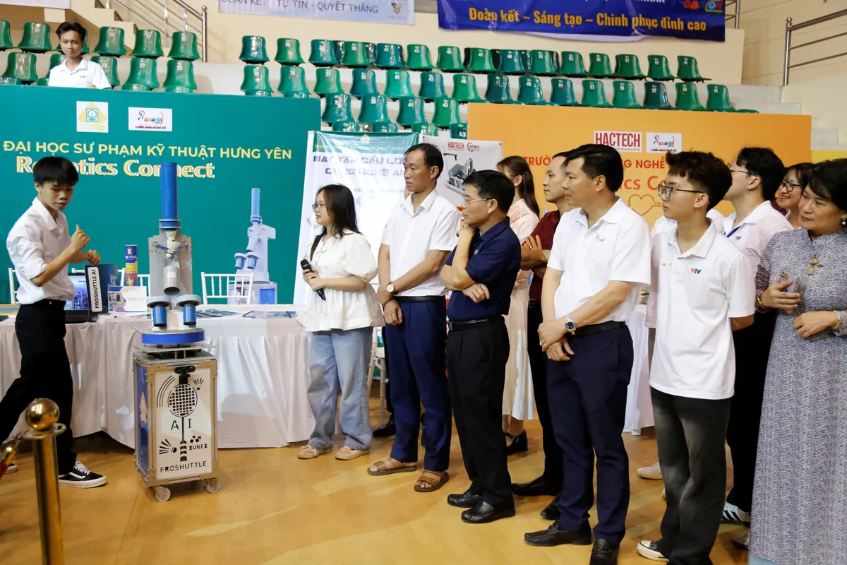 Robocon Việt Nam 2025: Khai mạc triển lãm trưng bày sản phẩm công nghệ Robotics Connect - Ảnh 26.