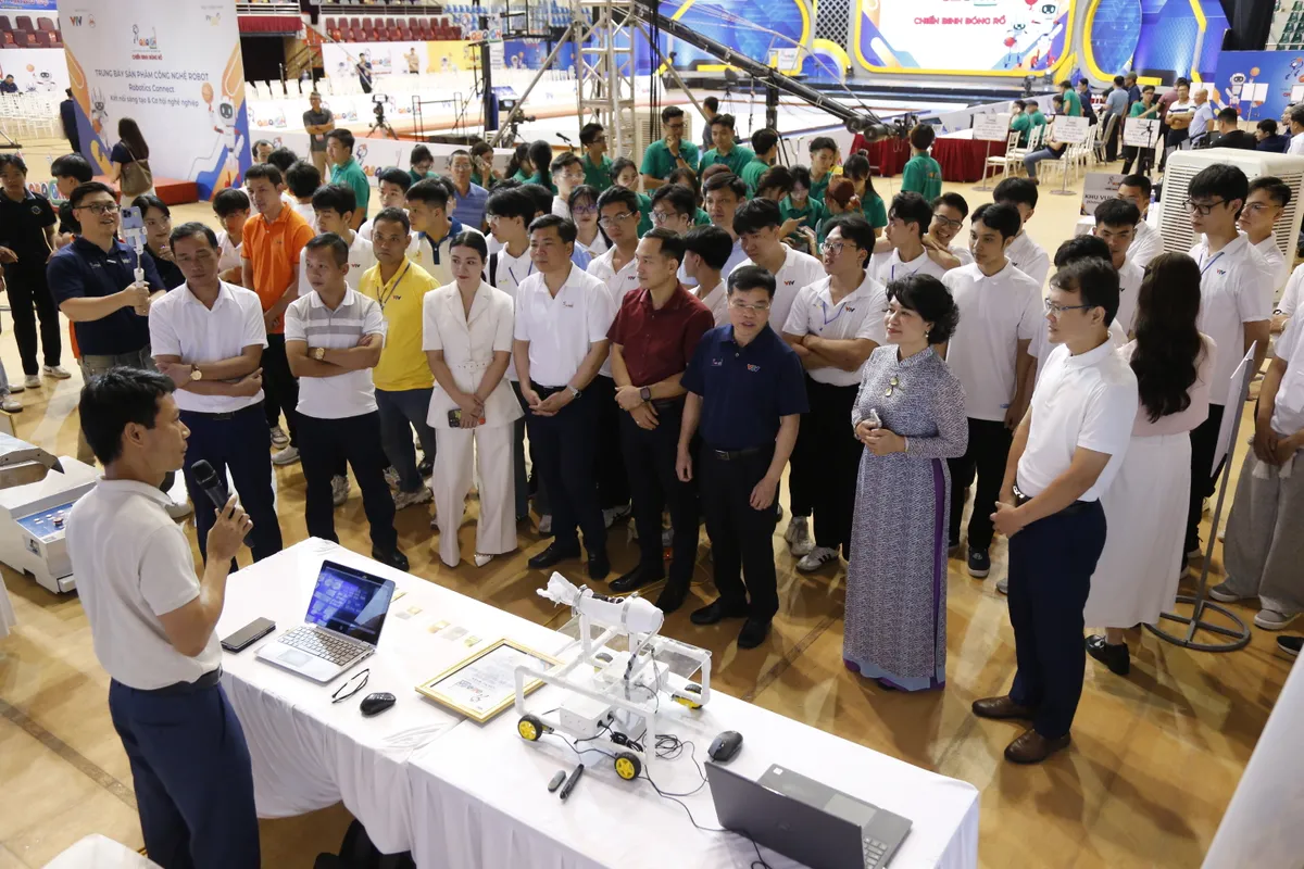 Robocon Việt Nam 2025: Khai mạc triển lãm trưng bày sản phẩm công nghệ Robotics Connect - Ảnh 27.