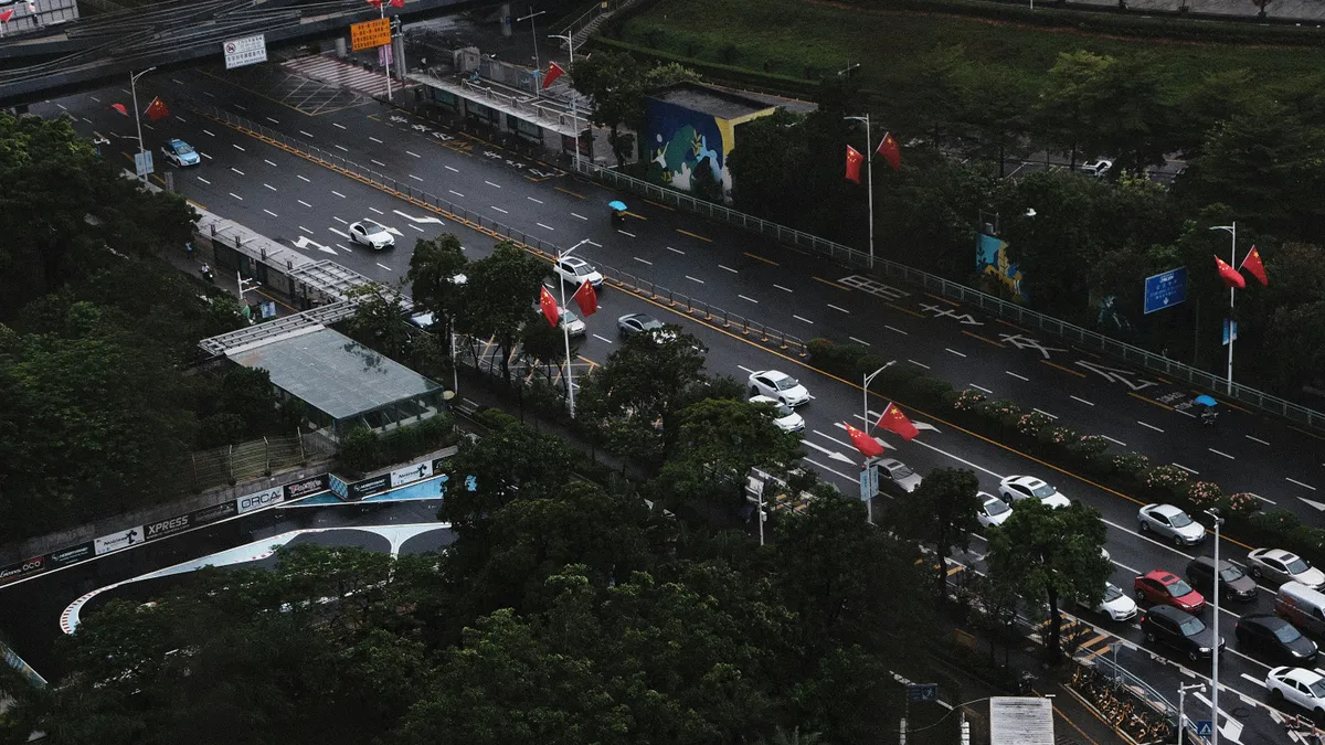 Singapore phạt công ty vận hành tàu điện 3 triệu đô la Singapore sau sự cố nghiêm trọng - Ảnh 1.