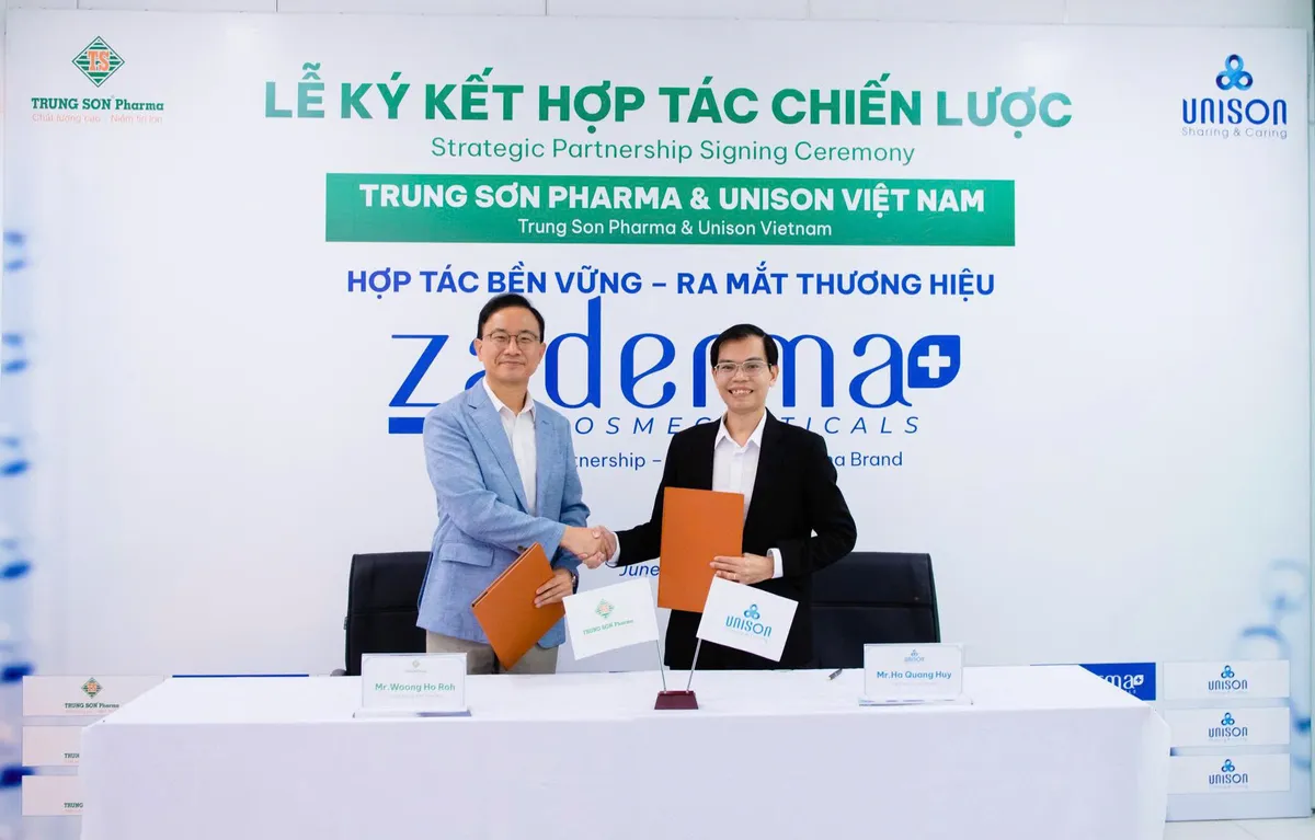 Unison Việt Nam và Trung Sơn Pharma ký kết hợp tác chiến lược - Ảnh 1.