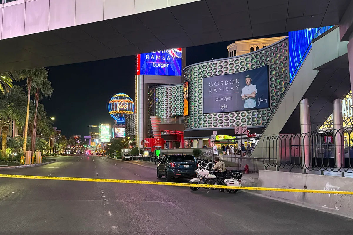 2 người thiệt mạng trong vụ xả súng trên đường phố Las Vegas - Ảnh 1.
