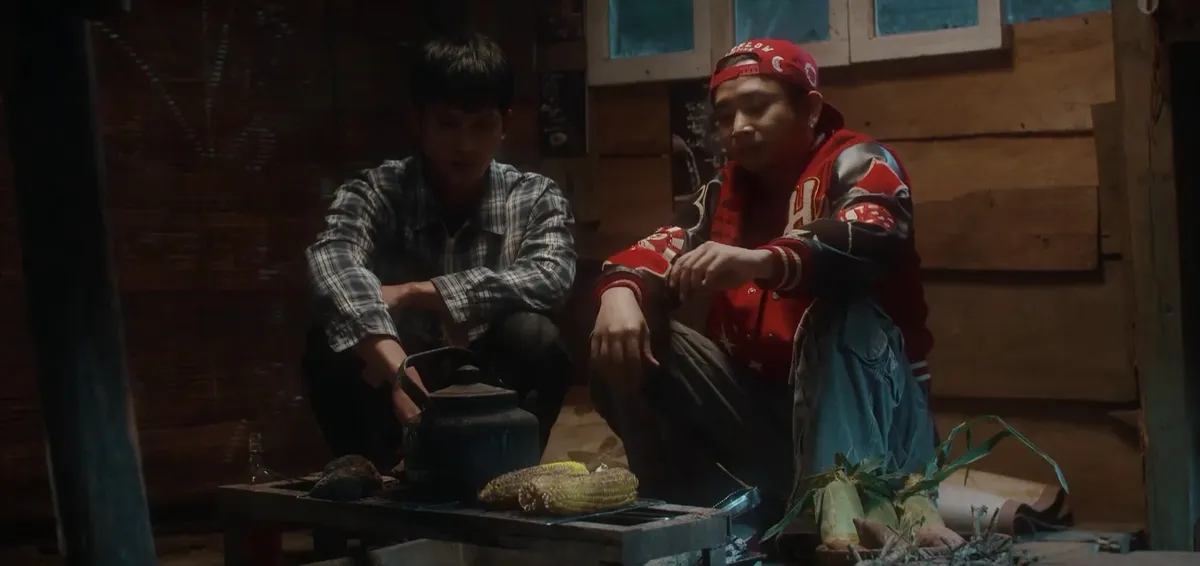 Mặt trời lạnh - Tập 4: Bị hôn thê bắt tại trận tòm tem nữ thư ký, thiếu gia ứng biến khôn khéo - Ảnh 8. Mặt trời lạnh - Tập 4: Bị hôn thê bắt tại trận tòm tem nữ thư ký, thiếu gia ứng biến khôn khéo - Ảnh 8.