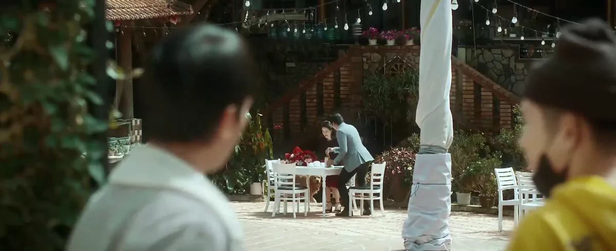 Mặt trời lạnh - Tập 4: Bị hôn thê bắt tại trận tòm tem nữ thư ký, thiếu gia ứng biến khôn khéo - Ảnh 10. Mặt trời lạnh - Tập 4: Bị hôn thê bắt tại trận tòm tem nữ thư ký, thiếu gia ứng biến khôn khéo - Ảnh 10.