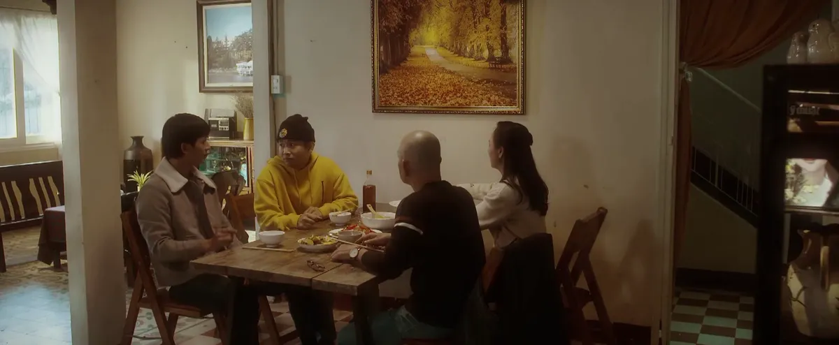Mặt trời lạnh - Tập 5: Mai Ly tủi nhục bị mẹ con sếp khinh đũa mốc chòi mâm son - Ảnh 1. Mặt trời lạnh - Tập 5: Mai Ly tủi nhục bị mẹ con sếp khinh đũa mốc chòi mâm son - Ảnh 1.