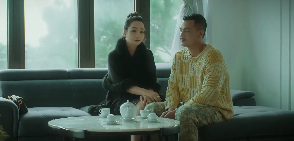 Mặt trời lạnh - Tập 5: Mai Ly tủi nhục bị mẹ con sếp khinh đũa mốc chòi mâm son - Ảnh 10. Mặt trời lạnh - Tập 5: Mai Ly tủi nhục bị mẹ con sếp khinh đũa mốc chòi mâm son - Ảnh 10.