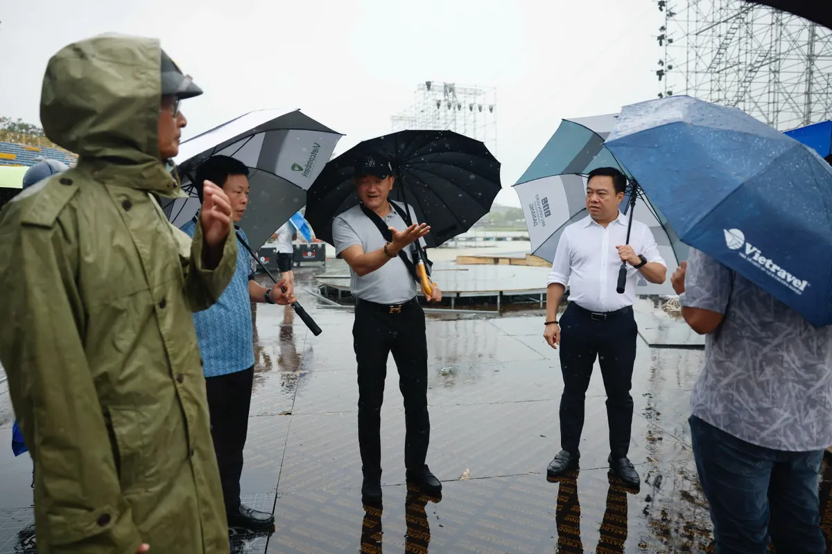 Chung kết Hoa hậu Việt Nam 2024 lùi ngày tổ chức vì mưa lớn ở Huế - Ảnh 2.