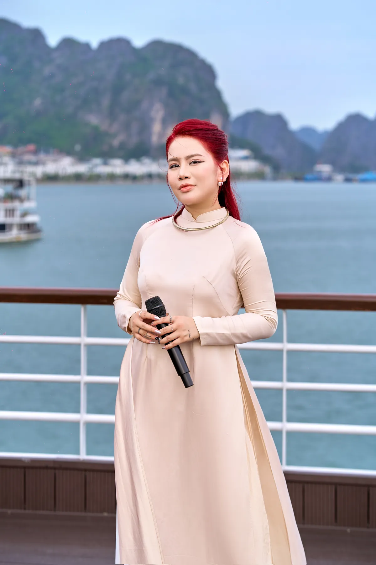 Hải trình ước mơ - Dremy voage: Yến Lê trở về khởi nguồn cảm xúc giữa vịnh Hạ Long - Ảnh 3. Hải trình ước mơ - Dremy voage: Yến Lê trở về khởi nguồn cảm xúc giữa vịnh Hạ Long - Ảnh 3.