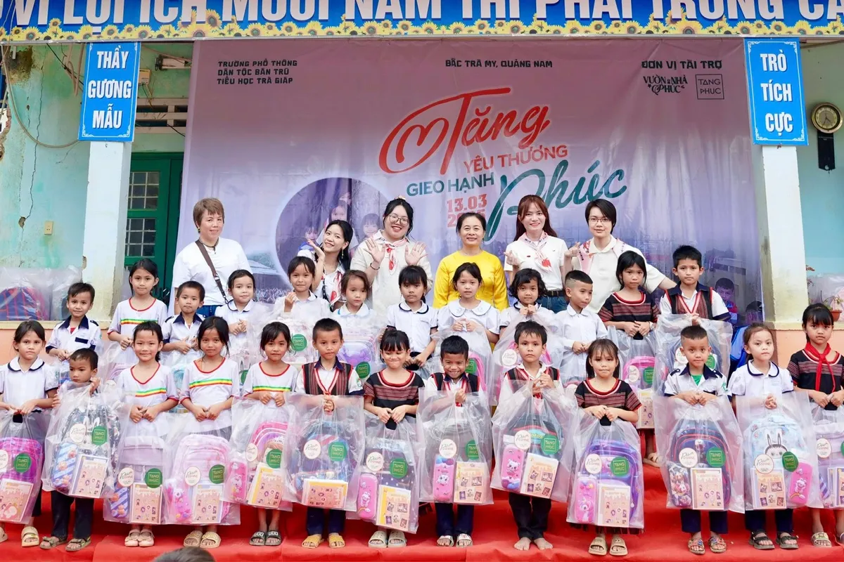 Lan tỏa hơn 3.300 câu chuyện tử tế từ dự án Gai Nét của Anh trai vượt ngàn chông gai - Ảnh 13.