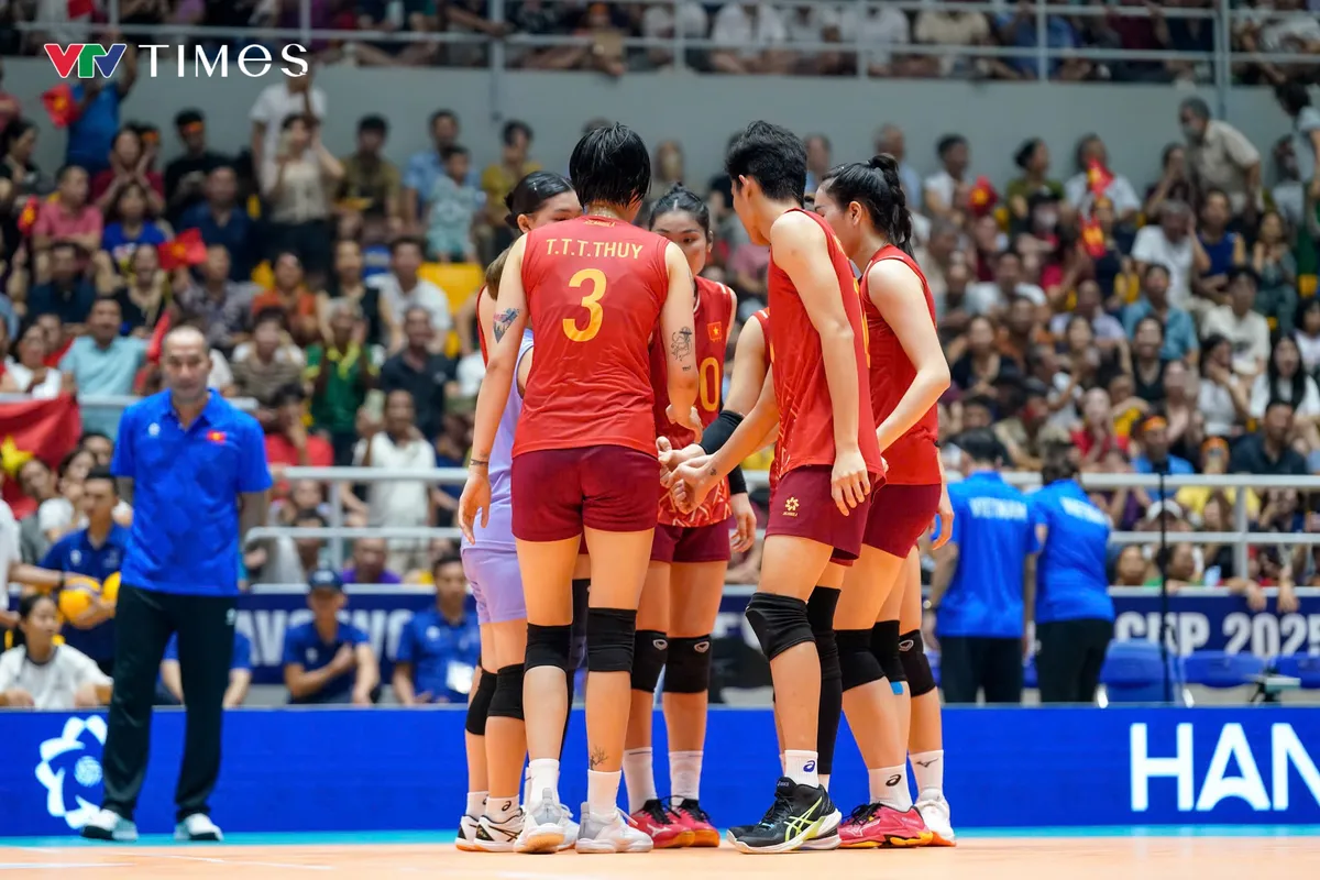 H&agrave;nh tr&igrave;nh v&ocirc; địch AVC Nations Cup 2025 thuyết phục của c&aacute;c c&ocirc; g&aacute;i Việt Nam- Ảnh 8.