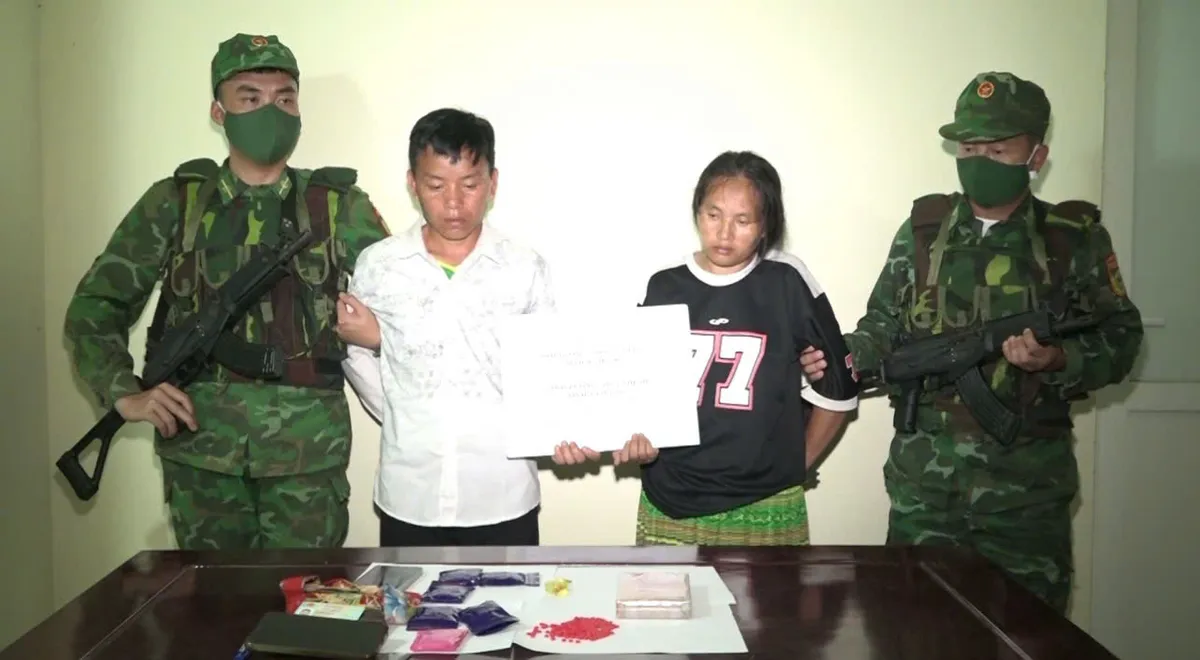 Thanh Hóa: Bắt giữ 2 đối tượng mua bán, tàng trữ trái phép chất ma tuý - Ảnh 3.