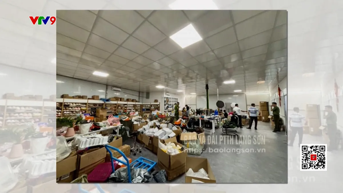 Phát hiện vụ việc kinh doanh online với hơn 3.000 sản phẩm không có nguồn gốc Phát hiện vụ việc kinh doanh online với hơn 3.000 sản phẩm không có nguồn gốc