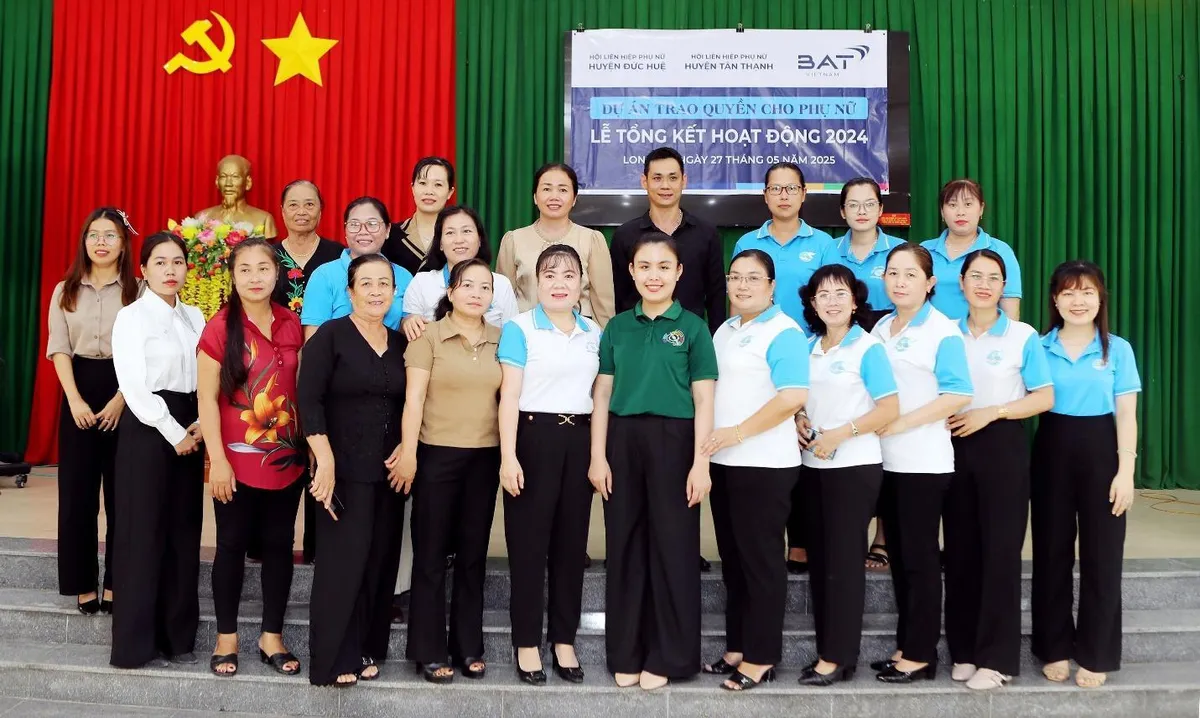 Tổng kết một năm lan tỏa giá trị thiết thực từ chương trình hỗ trợ phụ nữ vùng biên - Ảnh 1.