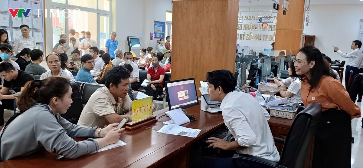 Quảng Bình: Ngày Đầu Vận Hành Thử Nghiệm Chính Quyền 2 Cấp - Ảnh 2. Quảng Bình: Ngày Đầu Vận Hành Thử Nghiệm Chính Quyền 2 Cấp - Ảnh 2.