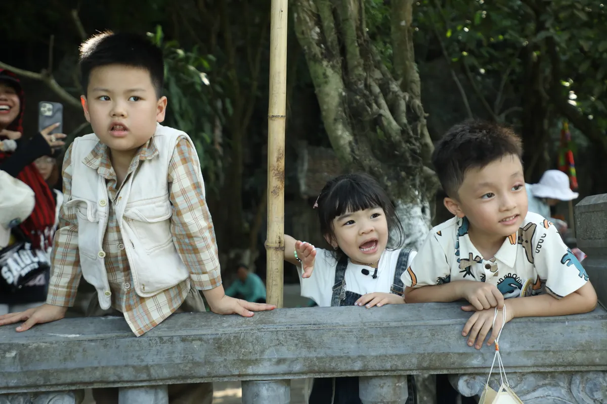 Bố ơi mình đi đâu thế: Duy Hưng - Trung Ruồi lần đầu đấu vật - Ảnh 5.